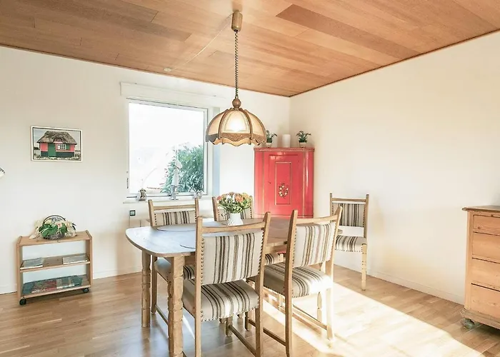 4 Person In Aeroskobing-by Traum * Ærøskøbing