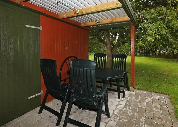 4 Person In Aeroskobing-by Traum * Ærøskøbing